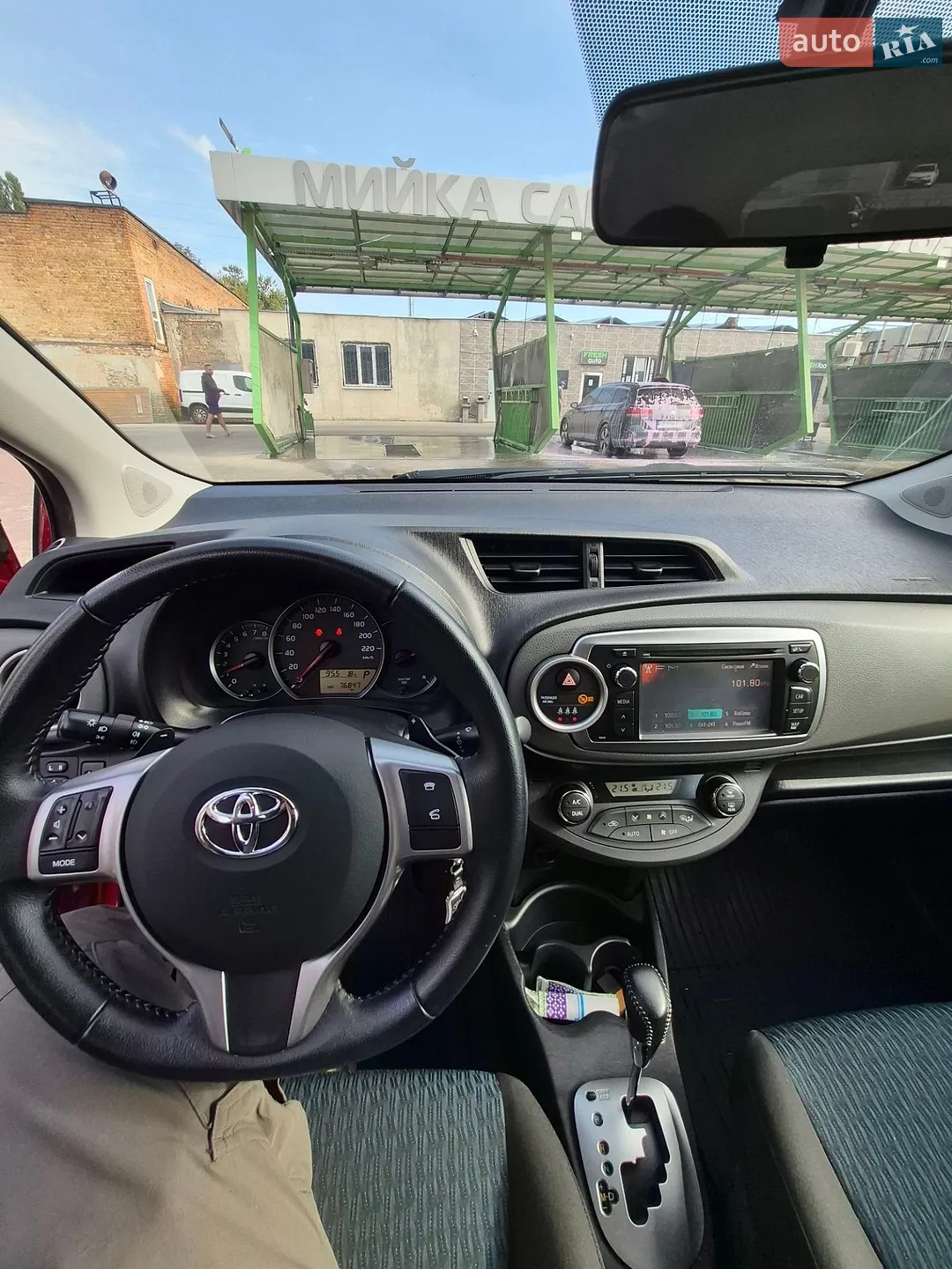 2012 Toyota Yaris - мініатюра 12