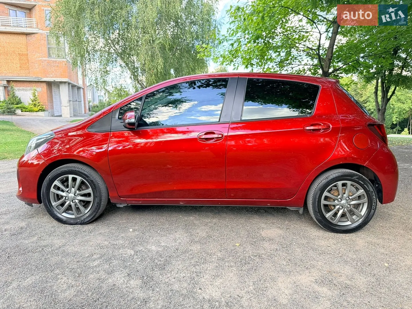 2015 Toyota Yaris - мініатюра 13