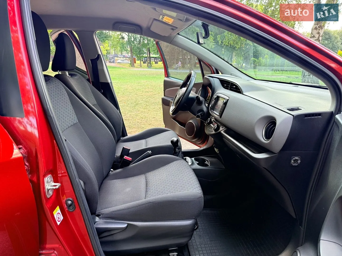 2015 Toyota Yaris - мініатюра 15