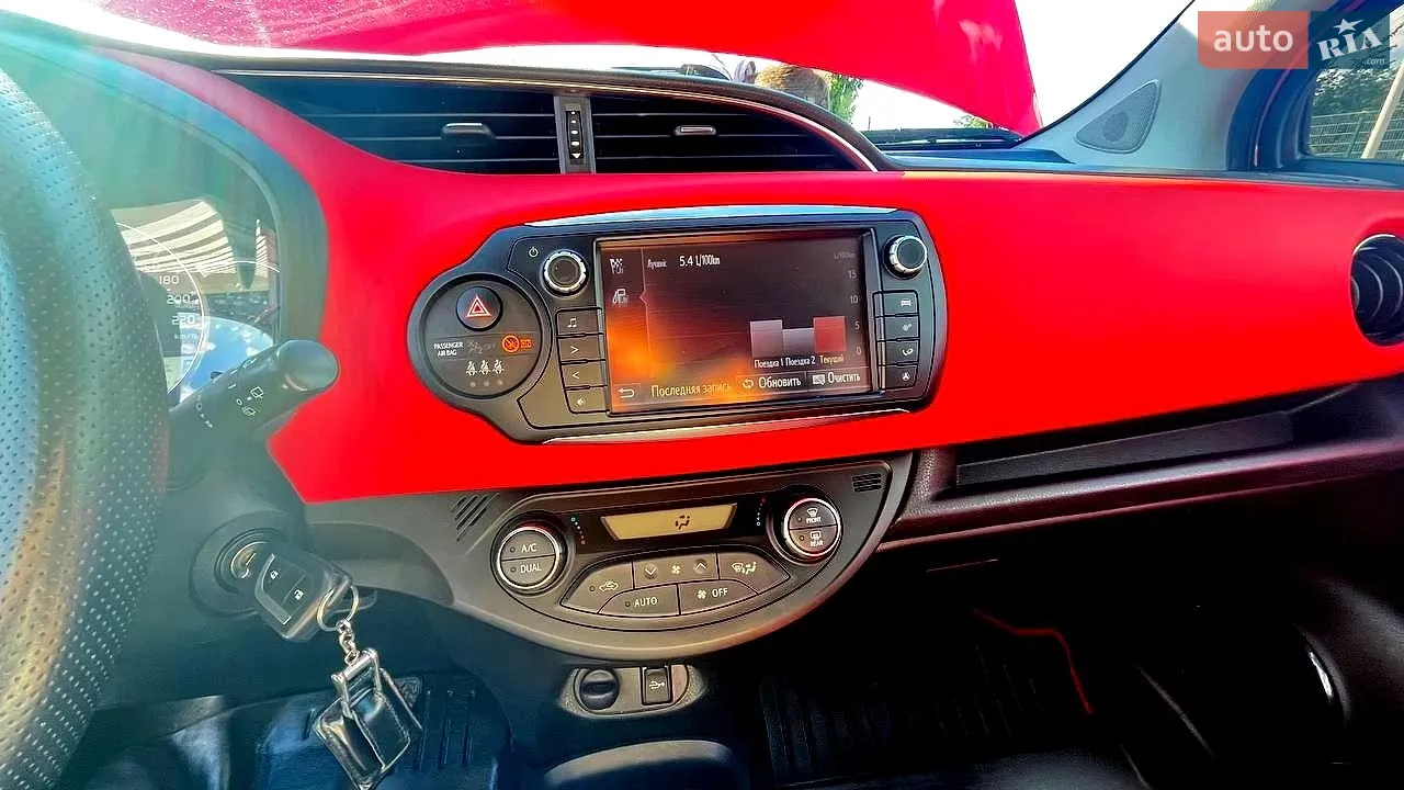 2015 Toyota Yaris - мініатюра 16