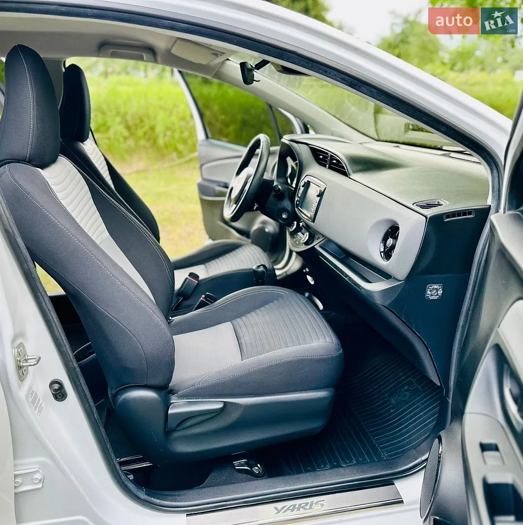 2020 Toyota Yaris - мініатюра 12