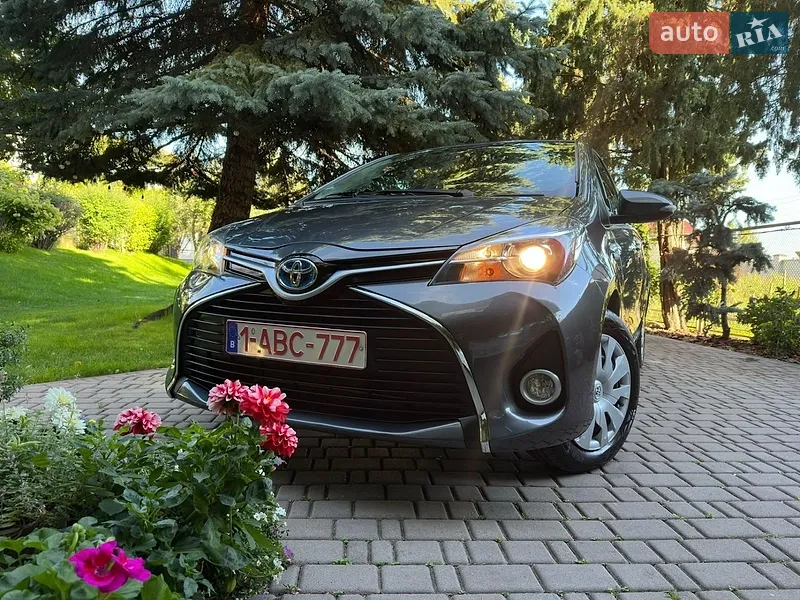 Toyota Yaris 2016