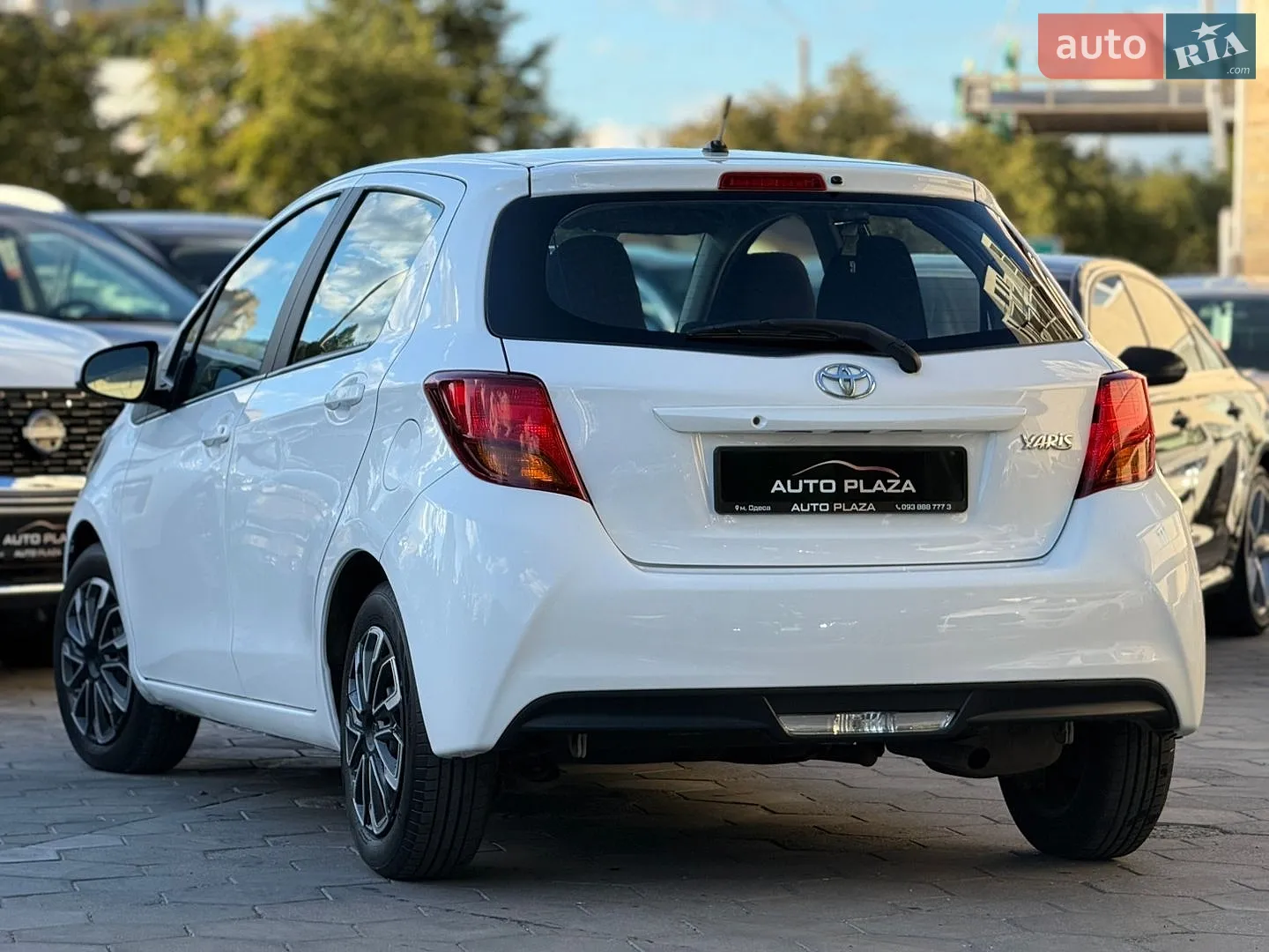 2015 Toyota Yaris - мініатюра 4