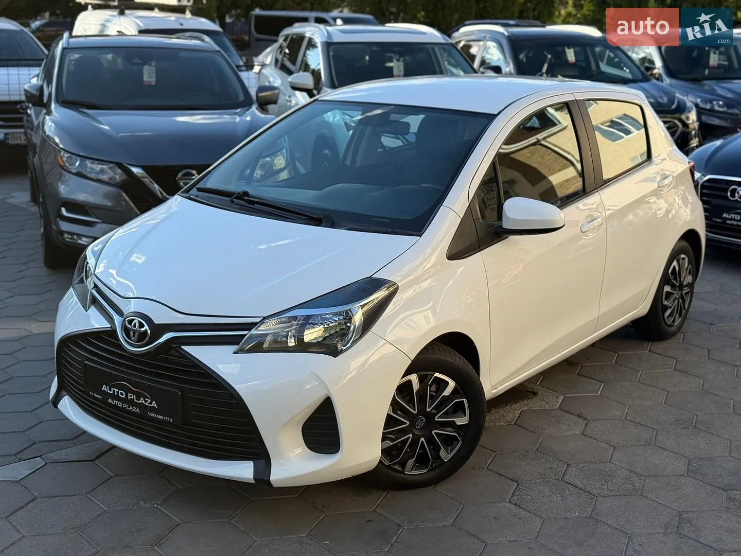 2015 Toyota Yaris - мініатюра 12