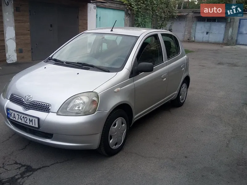 Toyota Yaris 2001