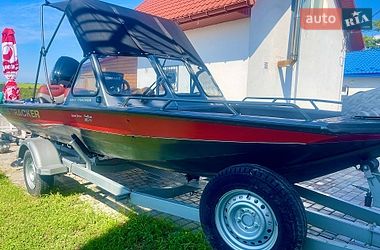 Катер Tracker Bass 2004 в Каменец-Подольском
