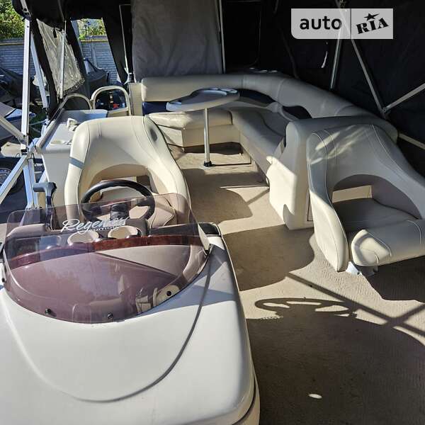 Лодка Tracker Party Barge 2007 в Киеве