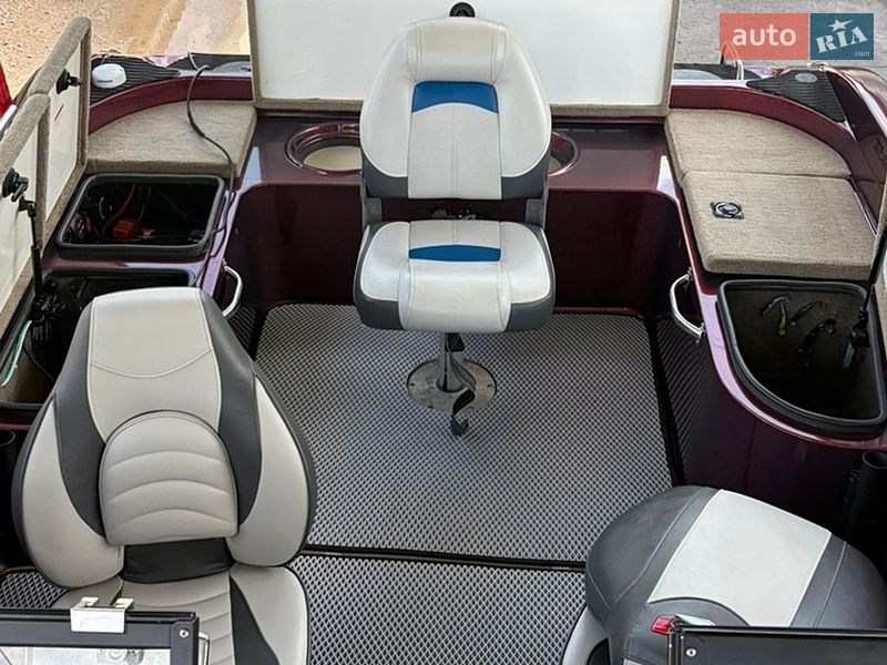 Катер Tracker Pro 2000 в Белой Церкви