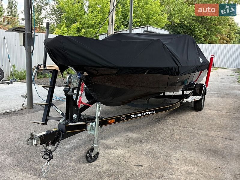 Катер Tracker Pro 2000 в Белой Церкви