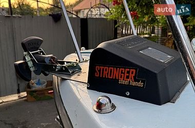 Катер Tracker Pro 2000 в Василькове