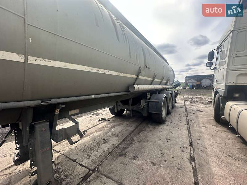 Цистерна напівпричіп Trailor SYY3CX 1993 в Новому Бузі фото 10 Цистерна напівпричіп Trailor SYY3CX 1993 в Новому Бузі