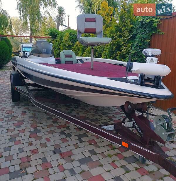 Лодка Triton Boats 19 ProXs 1999 в Одессе