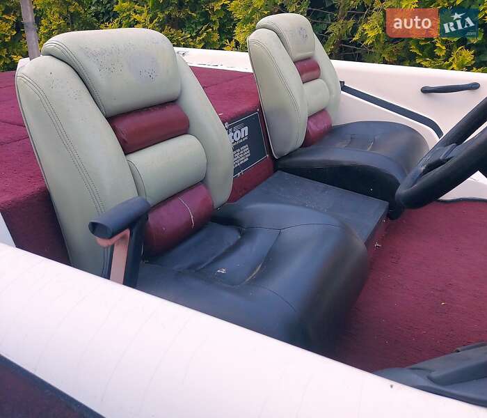 Лодка Triton Boats 19 ProXs 1999 в Одессе