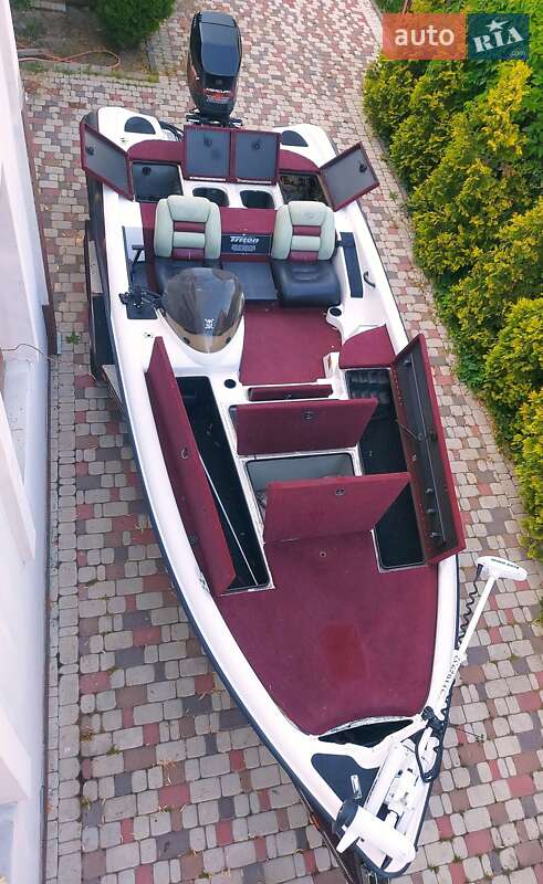 Лодка Triton Boats 19 ProXs 1999 в Одессе