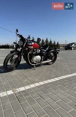 Кафе рейсер Triumph Bobber 2018 в Тернополе