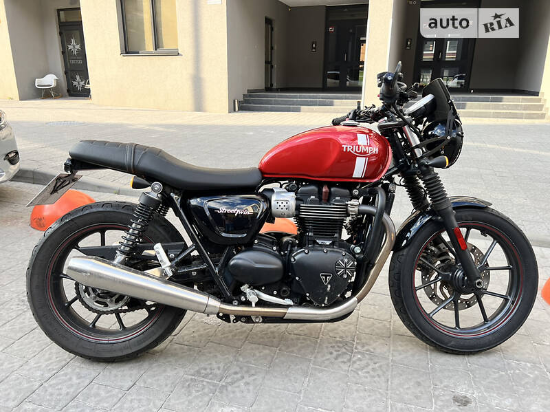 Мотоцикл Классик Triumph Bonneville 2015 в Львове