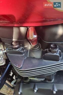 Боббер Triumph Bonneville 2022 в 