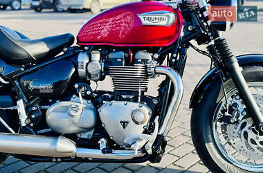 Мотоцикл Круізер Triumph Bonneville 2018 в 