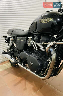 Мотоцикл Классик Triumph Bonneville 2010 в Киеве