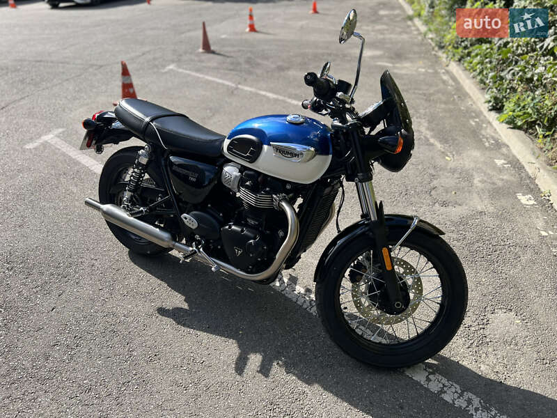 Triumph Bonneville 2022