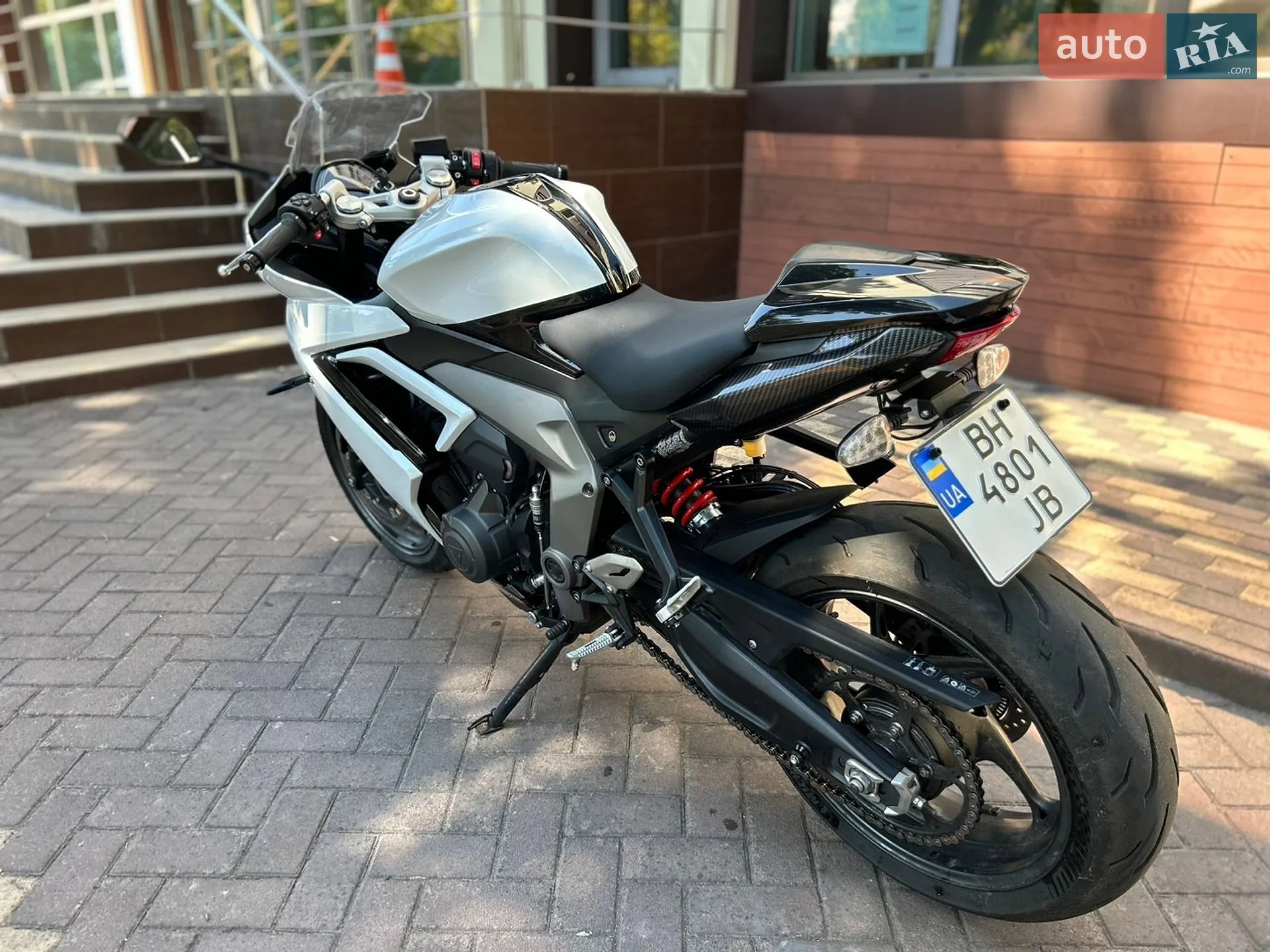 TRIUMPH DAYTONA 660 2024 VIN SMTL23UF7STBW5959 фото оголошення 6 з 14