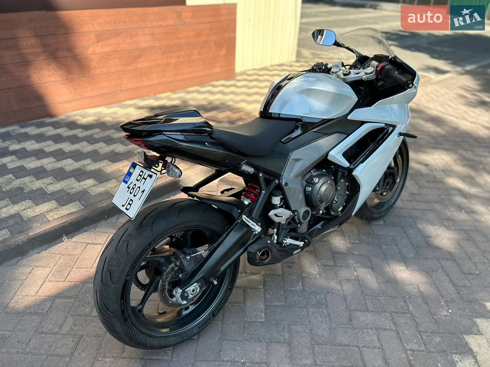 TRIUMPH DAYTONA 660 2024 VIN SMTL23UF7STBW5959 фото оголошення 11 з 14
