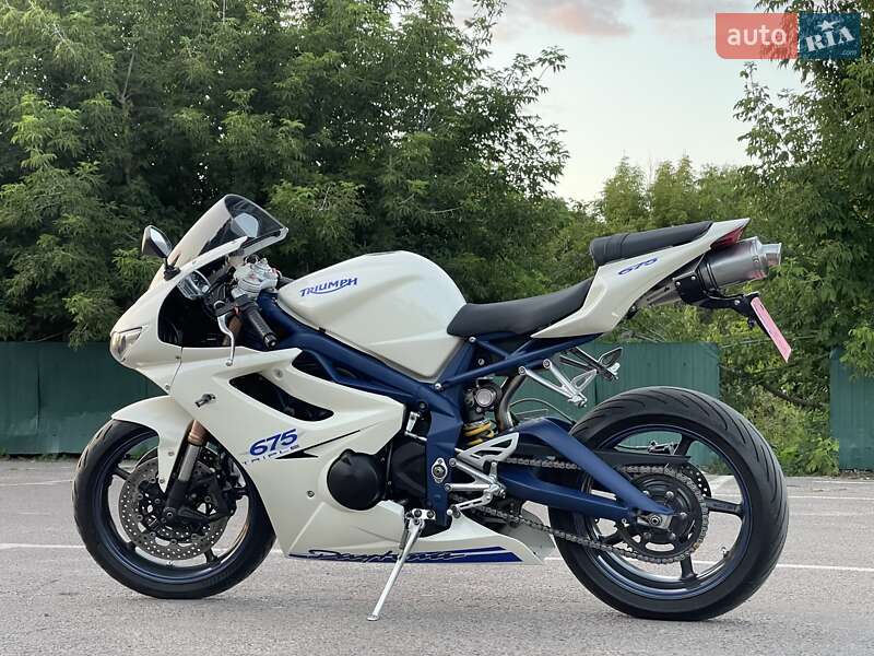 Спортбайк Triumph Daytona 675 2010 в Дубно