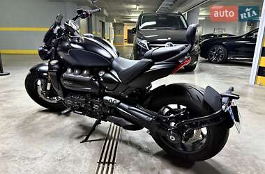 Мотоцикл Круізер Triumph Rocket 3 2024 в 