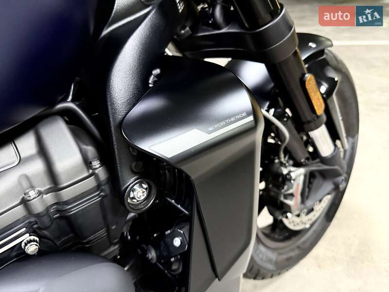 Мотоцикл Круізер Triumph Rocket 3 2024 в Києві фото 34 Мотоцикл Круізер Triumph Rocket 3 2024 в Києві