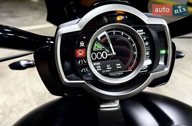 Мотоцикл Круізер Triumph Rocket 3 2024 в 