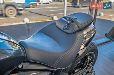 Мотоцикл Круізер Triumph Rocket 3 2020 в 