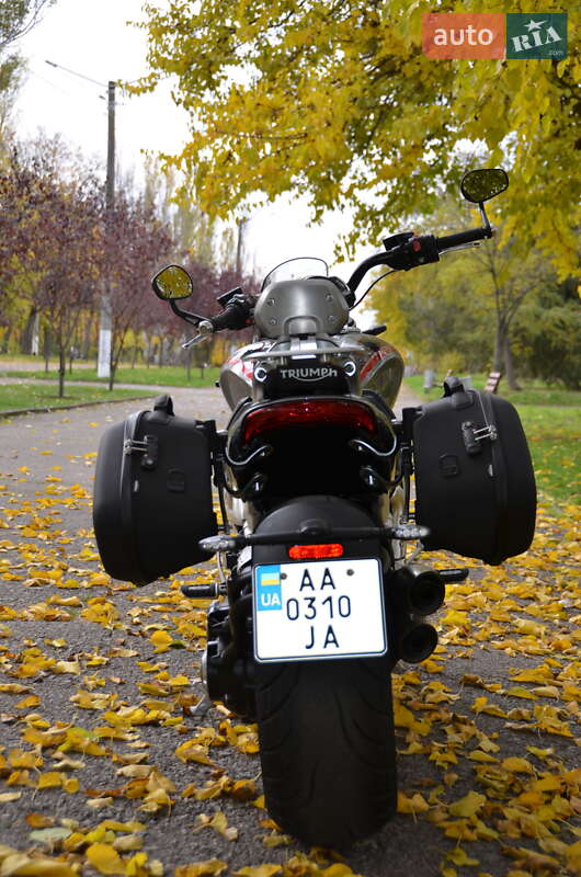 Мотоцикл Круизер Triumph Rocket 3 2022 в Николаеве