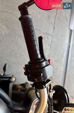Мотоцикл Без обтекателей (Naked bike) Triumph Speed Triple 2007 в 