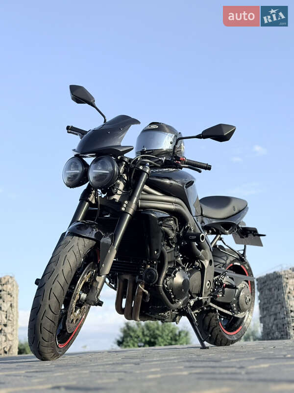 Мотоцикл Без обтекателей (Naked bike) Triumph Speed Triple 2010 в Черновцах