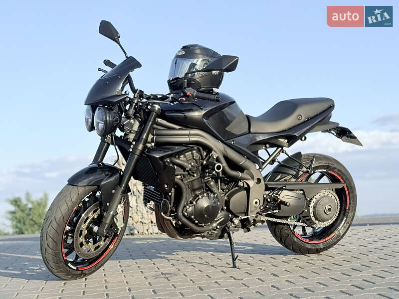 Мотоцикл Без обтекателей (Naked bike) Triumph Speed Triple 2010 в Черновцах