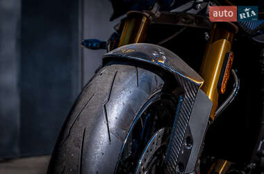 Спортбайк Triumph Speed Triple 2023 в 