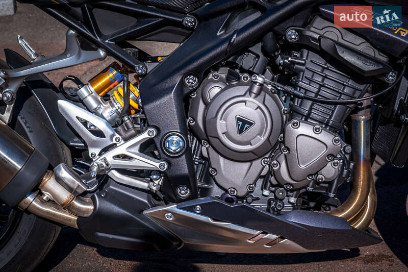 Спортбайк Triumph Speed Triple 2023 в Киеве фото 8 Спортбайк Triumph Speed Triple 2023 в Киеве