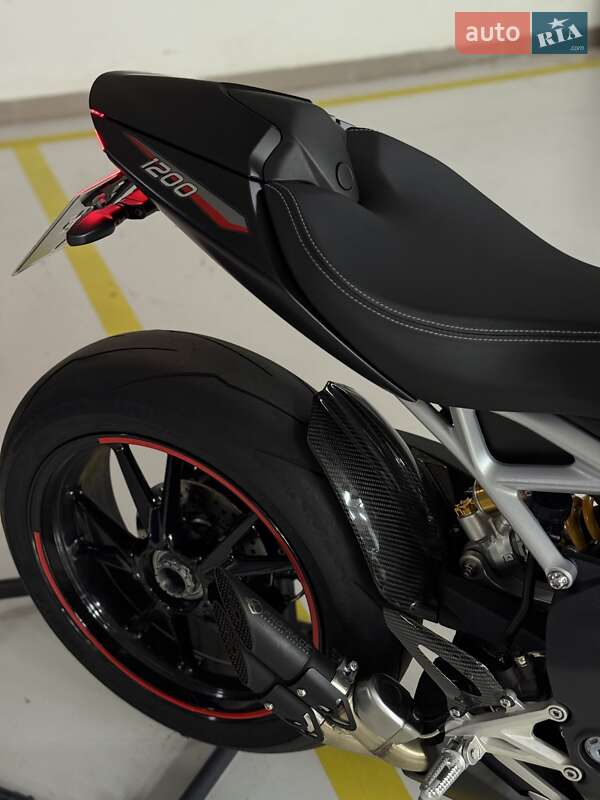 Мотоцикл Без обтекателей (Naked bike) Triumph Speed Triple 2022 в Киеве