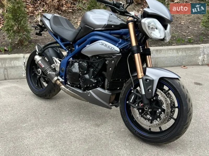 Triumph Speed Triple 2014