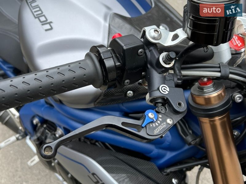 Мотоцикл Без обтекателей (Naked bike) Triumph Speed Triple 2014 в Киеве