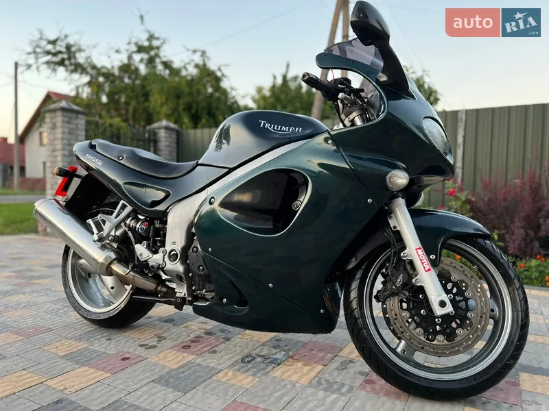 Triumph Sprint ST 1050 2005