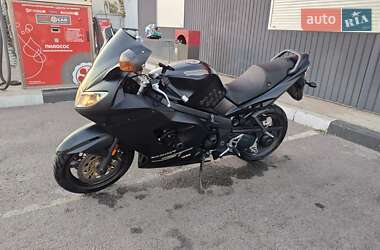 Мотоцикл Спорт-туризм Triumph Sprint 2005 в 