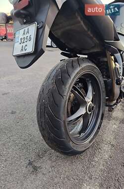 Мотоцикл Спорт-туризм Triumph Sprint 2005 в 