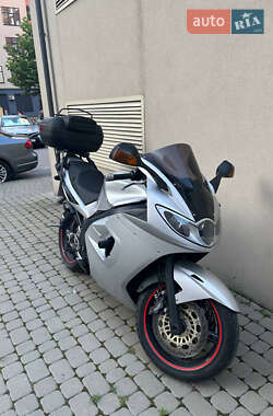 Мотоцикл Спорт-туризм Triumph ST 1050 2006 в 