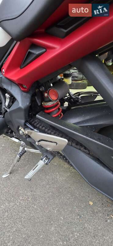 Мотоцикл Без обтекателей (Naked bike) Triumph Street Triple 675 2013 в Киеве