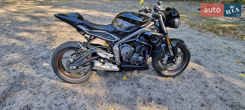Мотоцикл Без обтікачів (Naked bike) Triumph Street Triple 2022 в Черкасах фото Мотоцикл Без обтікачів (Naked bike) Triumph Street Triple 2022 в Черкасах