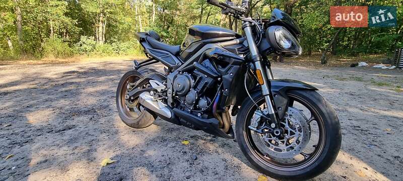 Мотоцикл Без обтікачів (Naked bike) Triumph Street Triple 2022 в Черкасах фото 2 Мотоцикл Без обтікачів (Naked bike) Triumph Street Triple 2022 в Черкасах