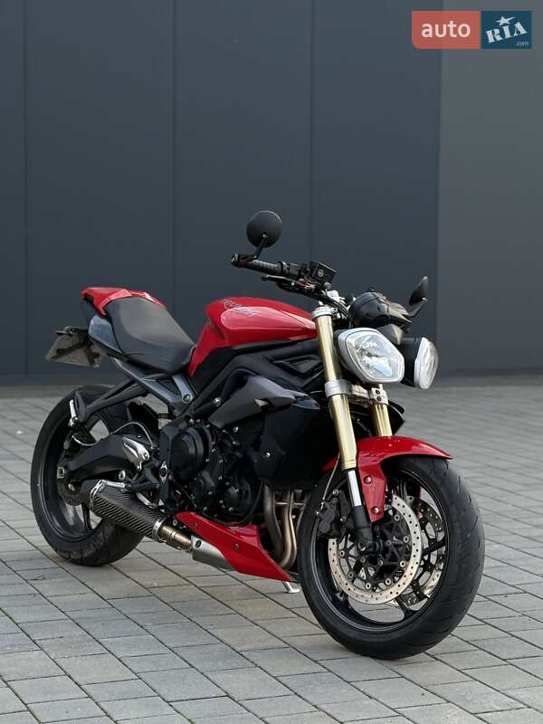 Мотоцикл Без обтікачів (Naked bike) Triumph Street Triple 2015 в Хмельницькому