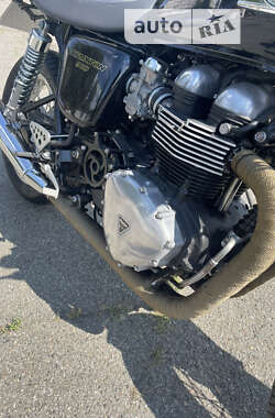 Мотоцикл Классик Triumph Thruxton 2015 в 