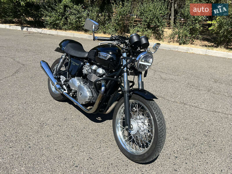 Кафе рейсер Triumph Thruxton 2012 в Одессе